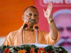 21 युवाओं को मिली नौकरी की सौगात, CM योगी ने अपने हाथों दिए नियुक्ति पत्र