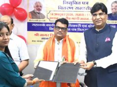 अनुसूचित जाति वर्ग के विकास पर मंत्री चौहान का जोर, अधिकारियों को संवेदनशीलता से काम करने के निर्देश