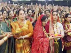 900 किलो सोने के गहने पहन गरबा करने पहुंचीं 15 हजार महिलाएं, दिखी अनोखी परंपरा