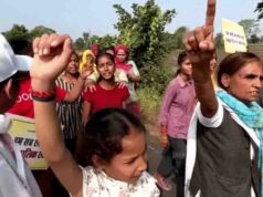 बच्चों से नारे लगवाने के आरोप पर घिरे दिग्विजय सिंह, राष्ट्रीय मानवाधिकार आयोग ने लिया संज्ञान