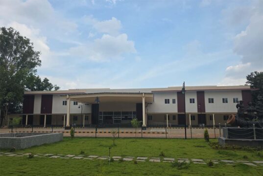 लिफ्ट का काम अधूरा, नए जगदलपुर रेलवे स्टेशन भवन के उद्घाटन पर लगा ब्रेक
