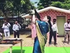 दशहरे पर IPS अंकिता शर्मा ने की शस्त्र पूजा, AK-47 चलाकर निभाई परंपरा