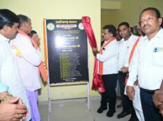 30 लाख के अतिरिक्त कक्ष का किया भूमिपूजन, बाउंड्रीवॉल और बालिका शौचालय के लिए 20 लाख रुपए की घोषणा की